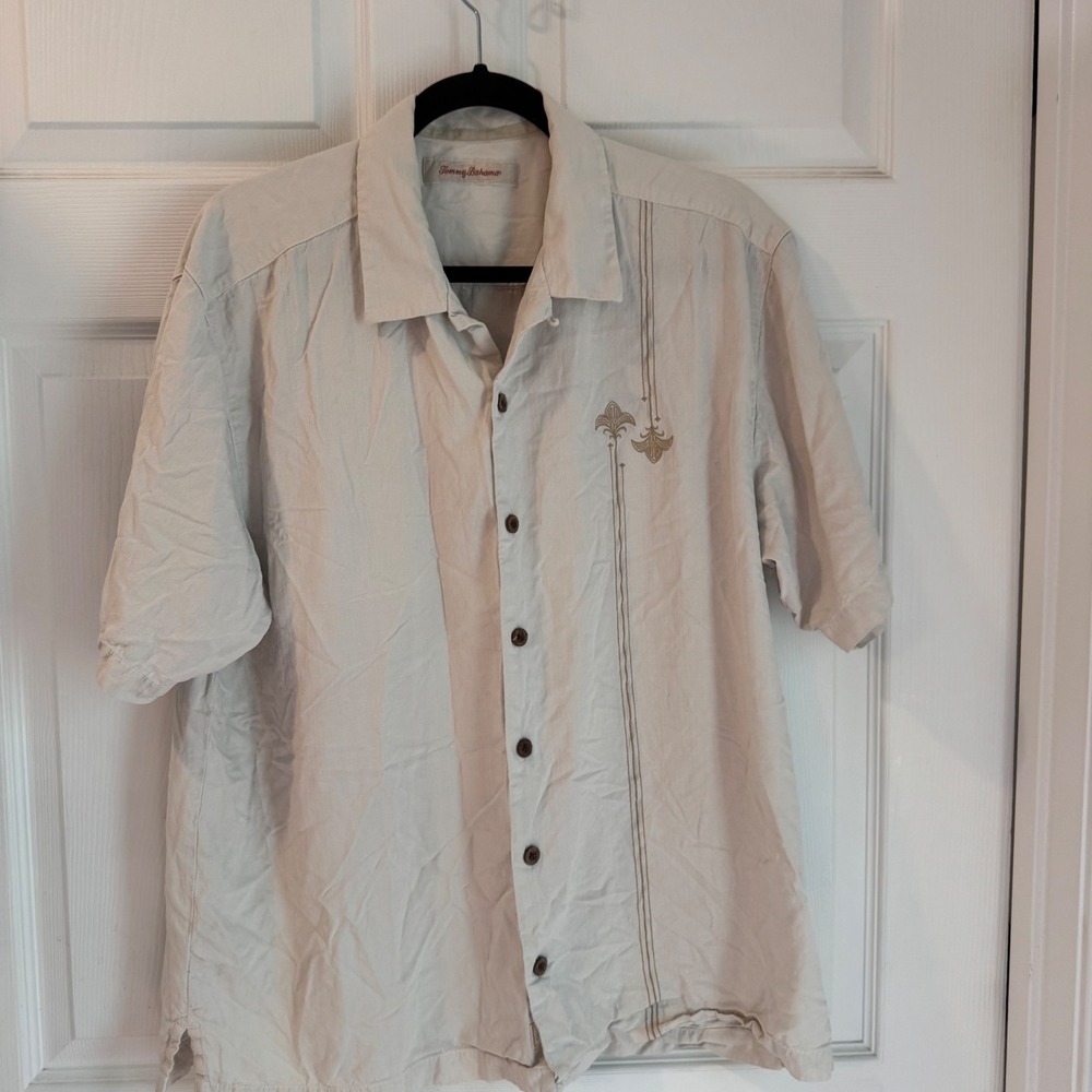 Tommy Bahama Silk Camp Shirt Mens L Cream  Embroidered Short Sleeve Button Up‎